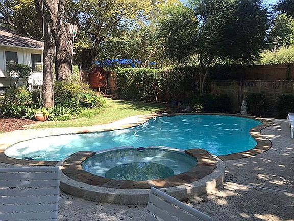 Pool/spa & chicken house
