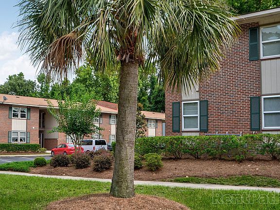 3rd image of 10612 Middleground Rd #982edbbac