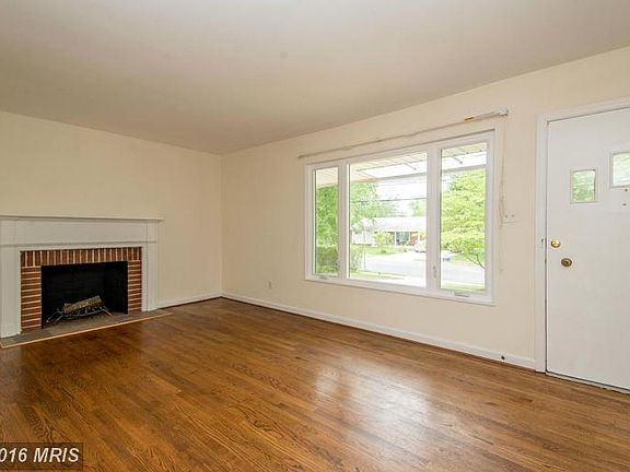 4th image of 5615 Magnolia Ln