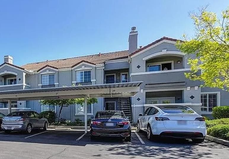 1st image of 885 Halidon Way APT 1321