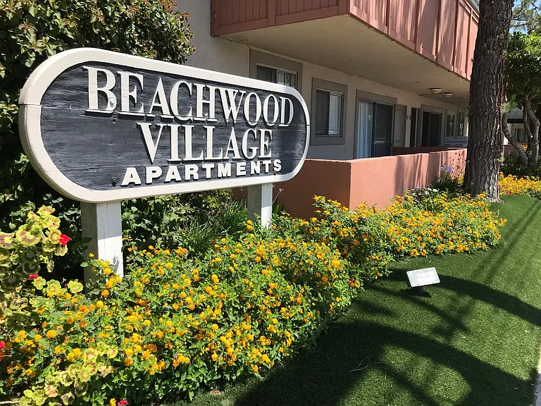 Beachwood Village Apartments — Photo 85