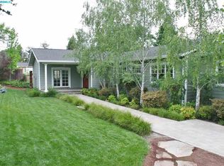 3344 Saint Marys Rd, Lafayette, CA 94549