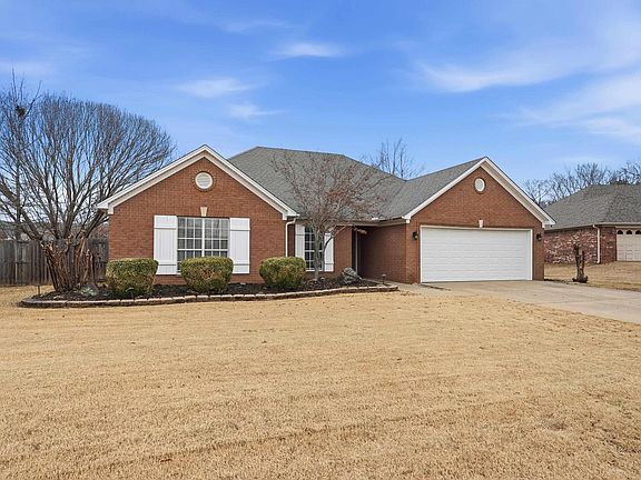 2nd image of 3630 Aspen Cir