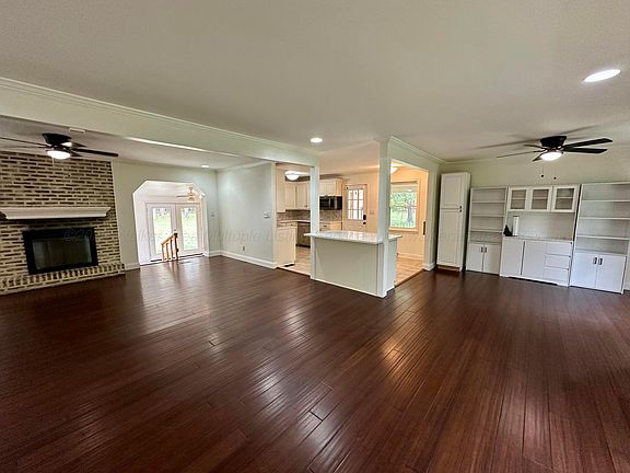 5th image of 409 S Lowell Rd