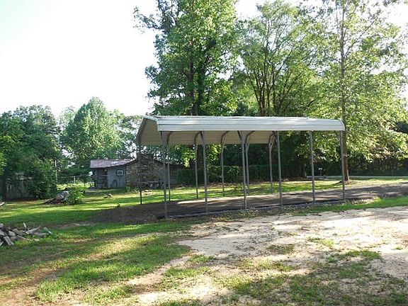 4th image of 425 Forest Glen Dr