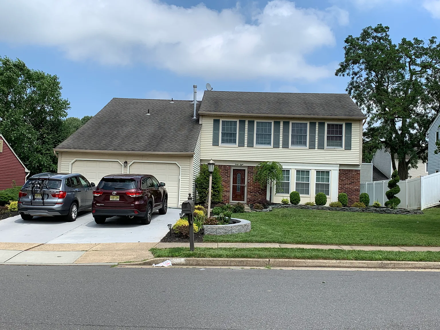 48 Wintergreen Ave E photo 1