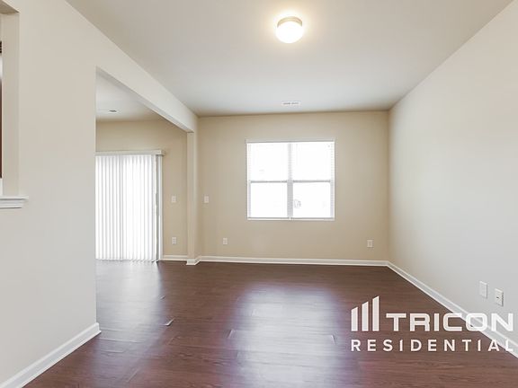 2nd image of 2812 Saint George Ln