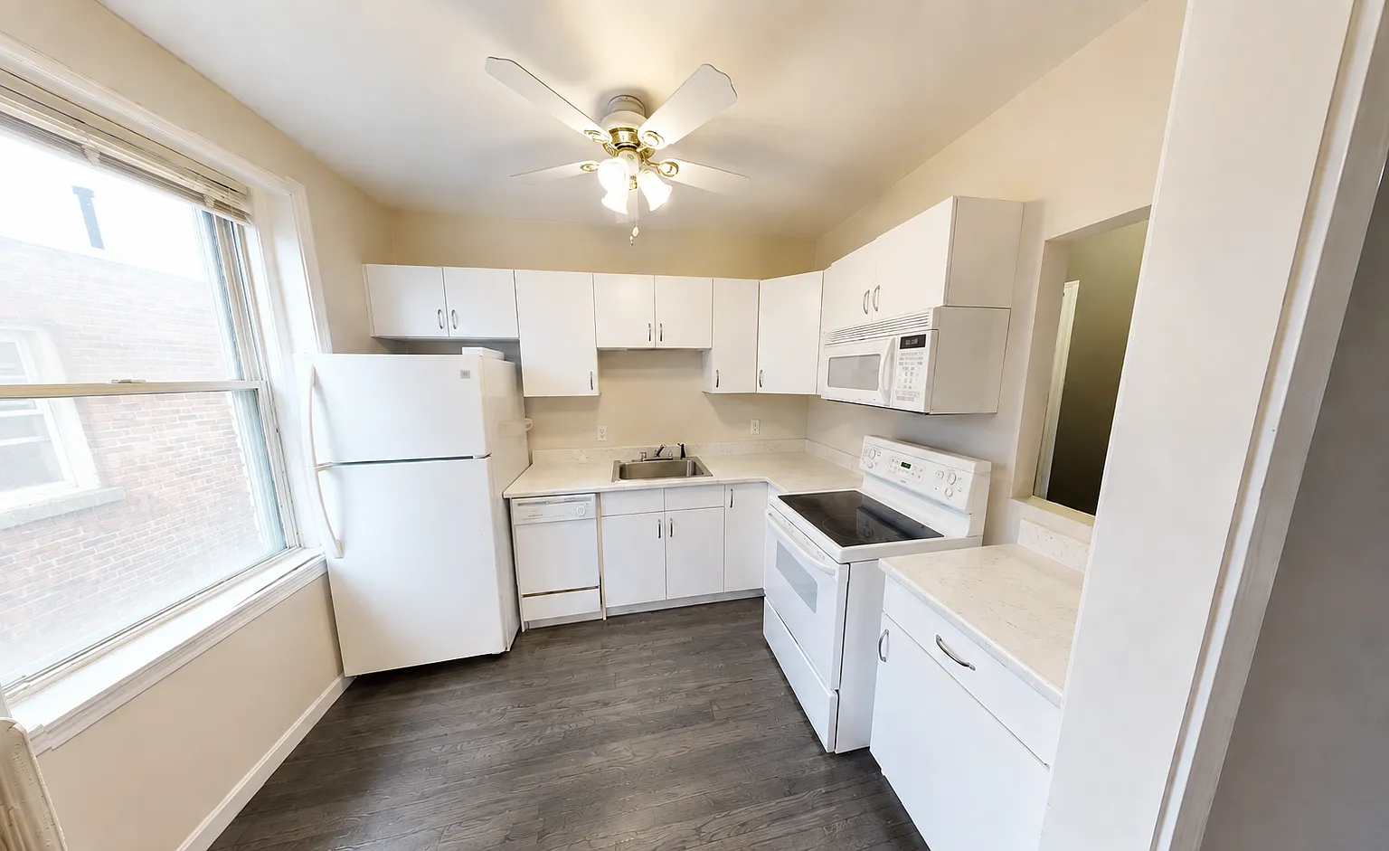 1 bed, 590 sqft, $2,700 — Photo 1