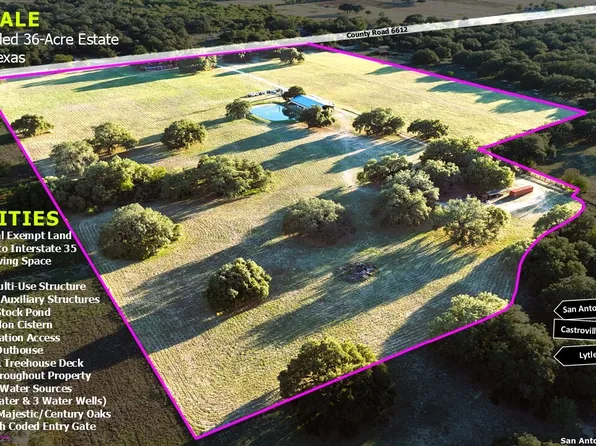 803 County Road 6612, Devine, TX 78016