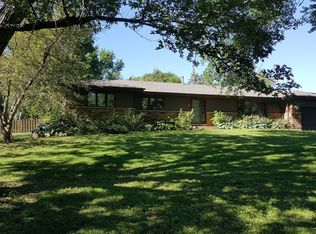 3806 W Saint Paul Ave, Mchenry, IL 60050