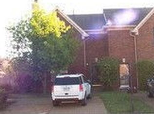 1594 Beaver Trail Dr, Cordova, TN 38016