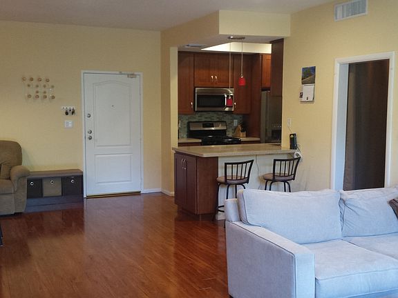 4th image of 11225 Peach Grove St Unit 202