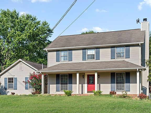 2nd image of 522 Windsor Dr