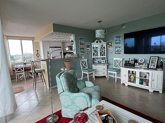 3rd image of 6219 Palma Del Mar Blvd S APT 508