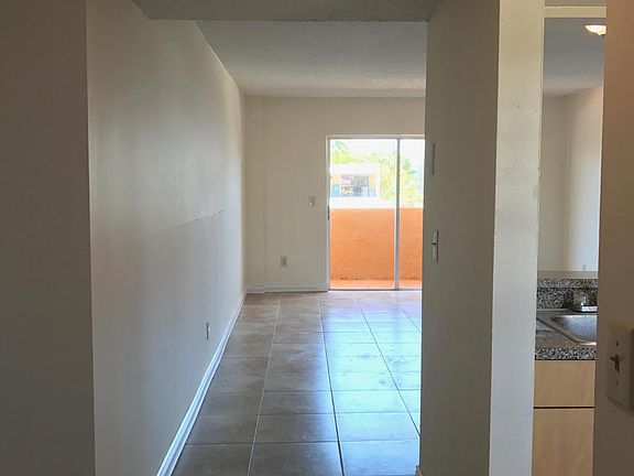 4th image of 3800 NE 168th St APT 205