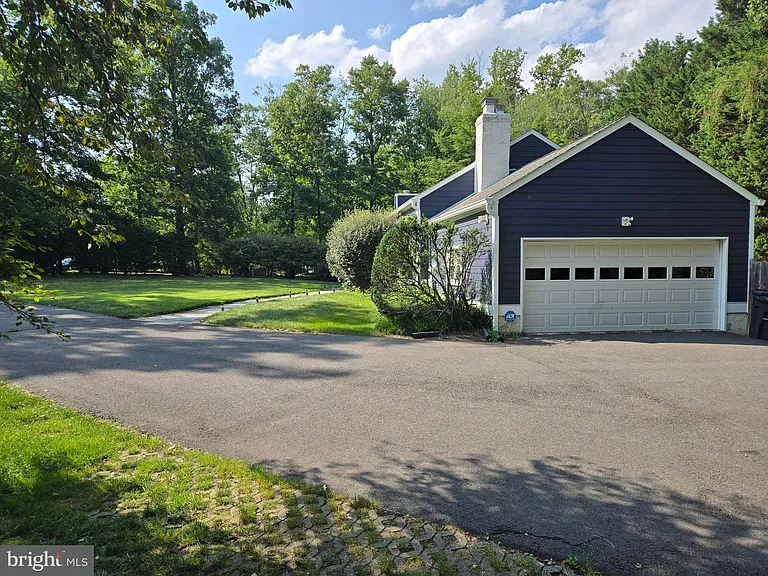 1008 Park St SE — Photo 3