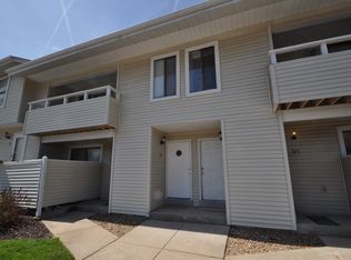 591 Summer Winds Ln, Saint Peters, MO 63376