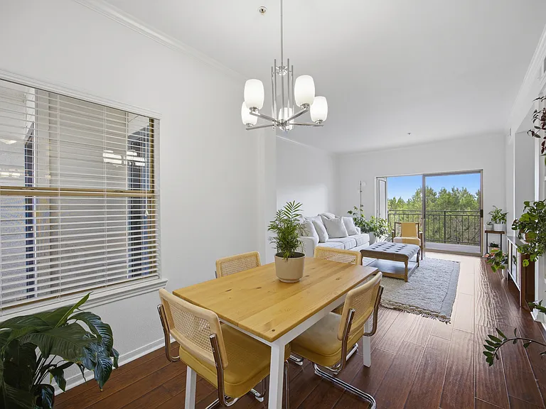 6000 Shepherd Mountain Cv #304 — Photo 9