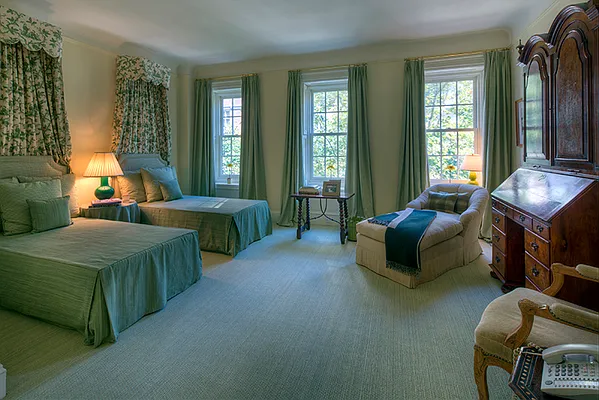 Sold by Brown Harris Stevens | media 16