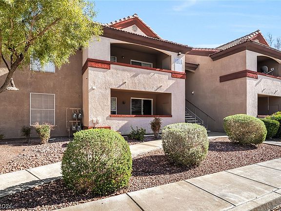 4th image of 231 W Horizon Ridge Pkwy APT 1315