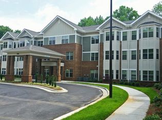 2741 Dr Carver Rd #11382, Charlotte, NC 28208