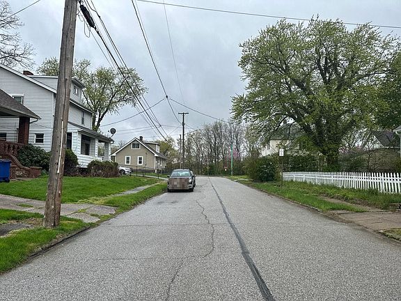 4th image of 1617 Elston Ave