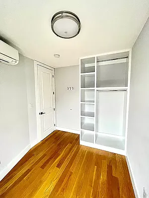 Rented by Pear NYC LLC | media 22