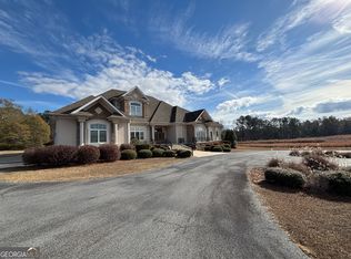 555 Limestone Rd, Cochran, GA 31014