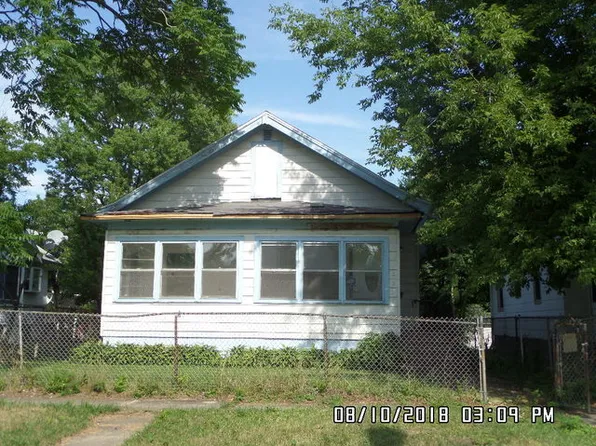 2237 Kristan Ave, North Chicago, IL 60064