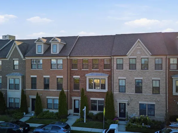 3714 Powell Ln, Falls Church, VA 22041