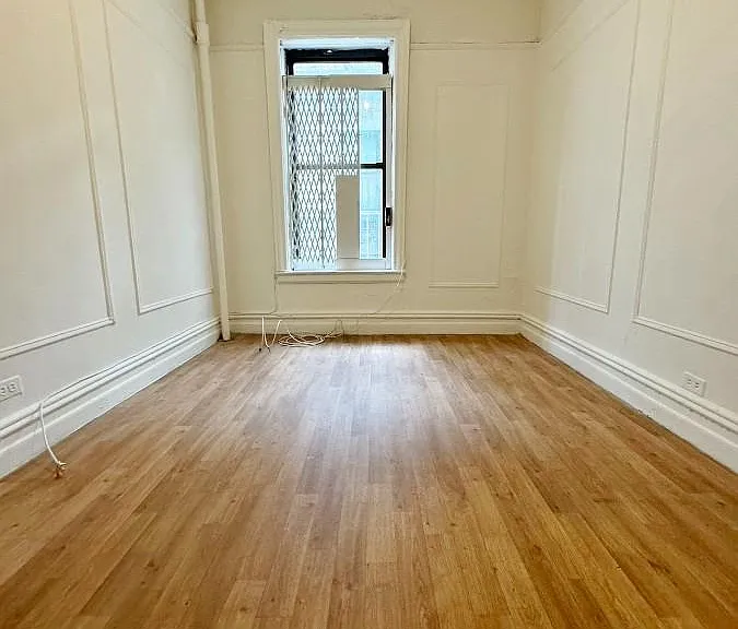 204 W 108th St #41 — Photo 2