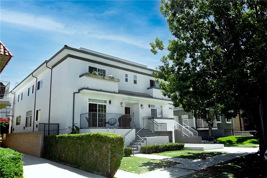 1 bed, 670 sqft, $2,575 — Photo 1