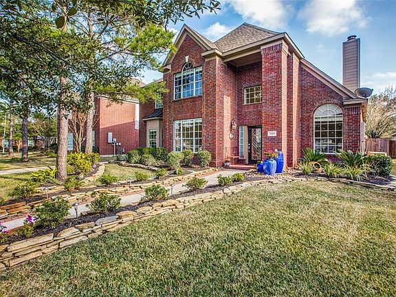 2nd image of 11511 Canyon Woods Dr