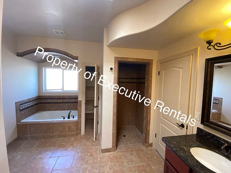 4308 Calle Sonesta — Photo 32
