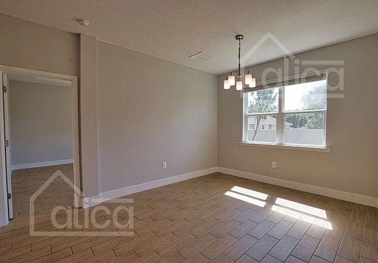 1610 Rada Ln — Photo 15