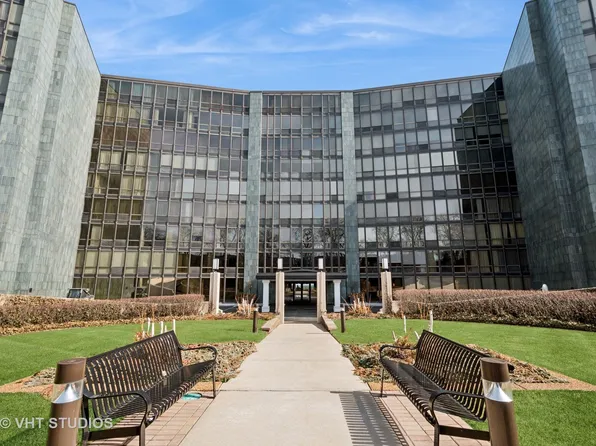 1420 Sheridan Rd APT 4F, Wilmette, IL 60091