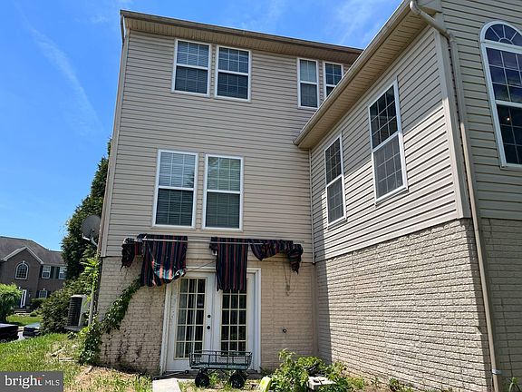 5th image of 132 Rubens Cir
