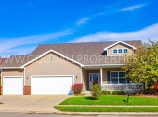 195 Broderick Dr, Waukee, IA 50263