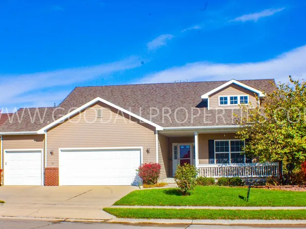 195 Broderick Dr, Waukee, IA 50263