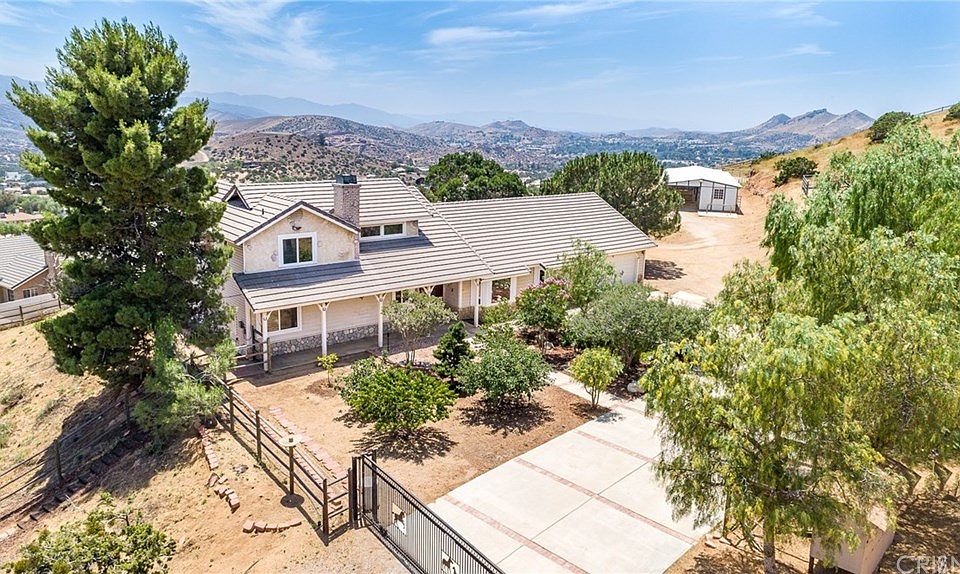 1st image of 33805 Hanawalt Rd