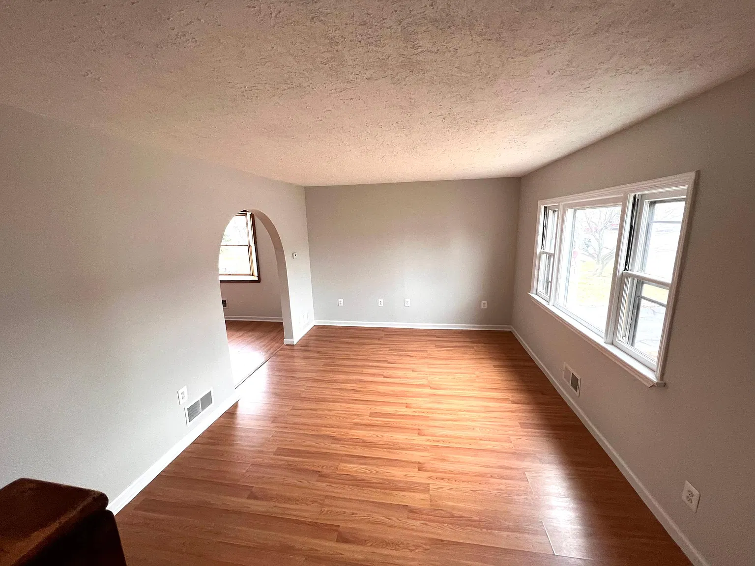 4 bed, $3,500 — Photo 4