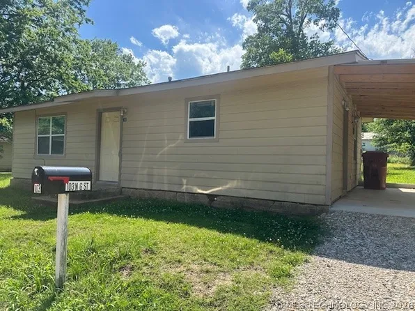 103 N G St, Hugo, OK 74743