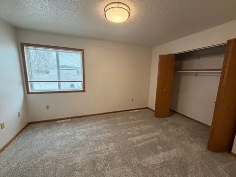 Westlake Townhomes Apartments — Photo 8