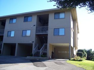 1 Ocean Ct, Oak Island, NC 28465