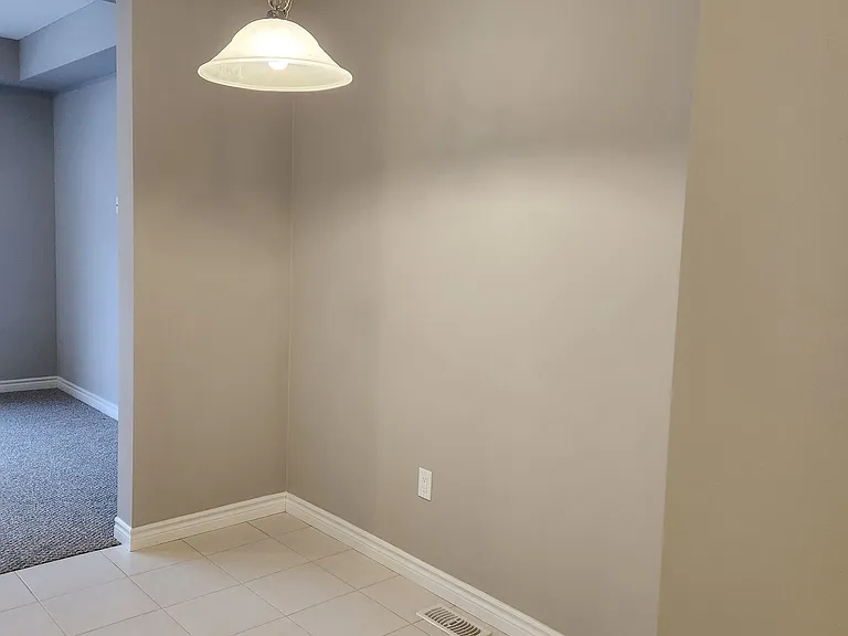 1022 Wright Dr — Photo 6