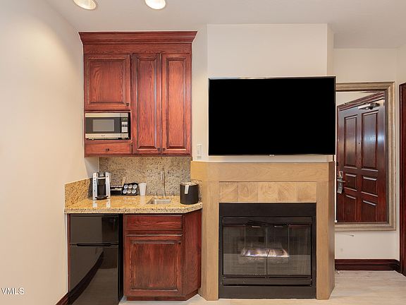 3rd image of 26 Avondale Ln #321-H