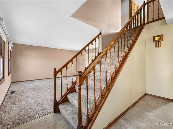 4th image of 901 Garnet Cir