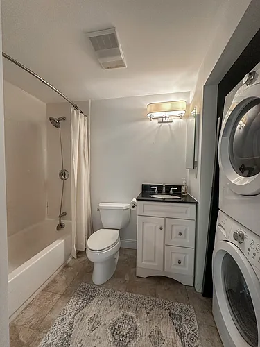 79 Gainsborough St Photo 1