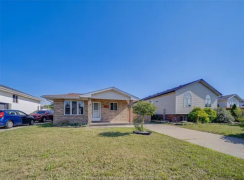 1465 Foster Ave Photo 1