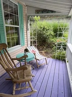 2 bed, 1.0 bath, 6399 sqft, $2,400 — Photo 3